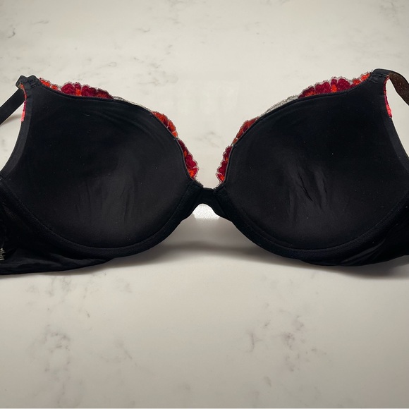 VICTORIAS SECRET PUSH-UP BRA - Picture 8 of 9